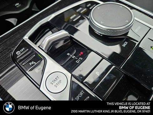 New 2026 BMW X5 xDrive50e w/ M Sport Package AWD/4WD image 31