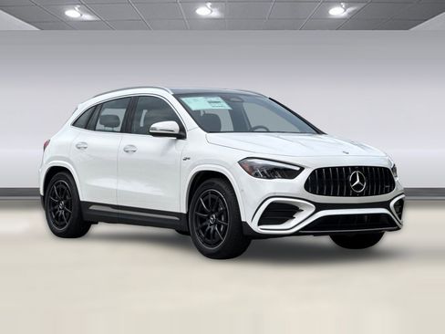 New 2026 Mercedes-Benz GLA 35 AMG 4MATIC image 7
