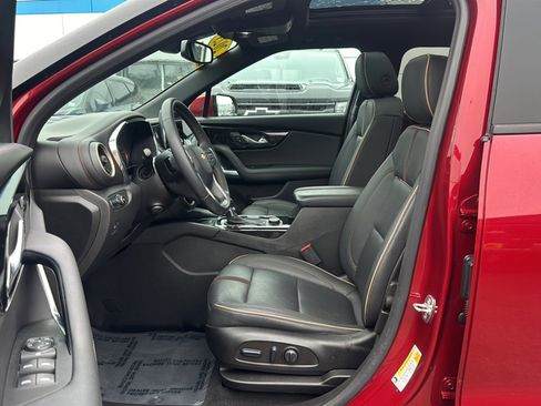 Used 2023 Chevrolet Blazer Premier w/ Enhanced Convenience Package image 12