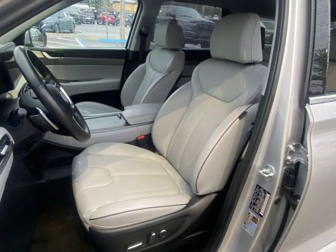 Used 2023 Hyundai Palisade SEL AWD/4WD image 15