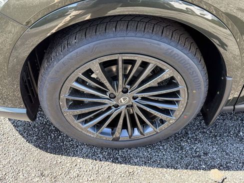 New 2026 Lexus RX 450h AWD image 7