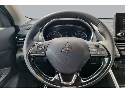 Used 2025 Mitsubishi Eclipse Cross SE image 11