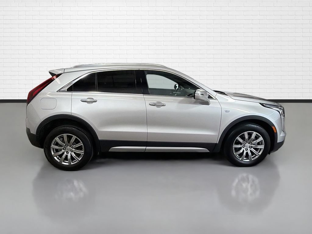 Used 2022 Cadillac XT4 Premium Luxury w/ Safety Alert Package AWD/4WD image 10