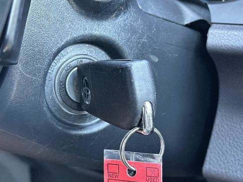 Used 2023 Toyota Camry SE FWD image 33