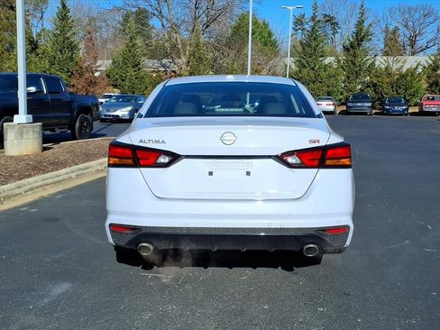 Used 2024 Nissan Altima 2.5 SR image 24