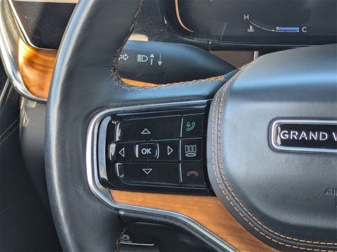 Used 2024 Jeep Grand Wagoneer L Series III image 25