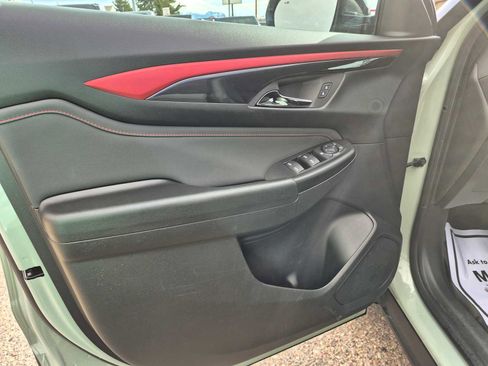 Used 2024 Chevrolet TrailBlazer RS w/ Driver Confidence Package image 11