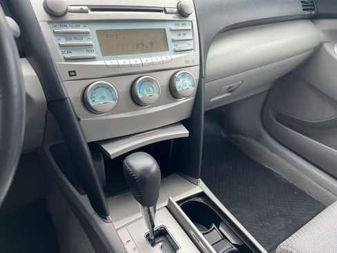 Used 2007 Toyota Camry SE image 19