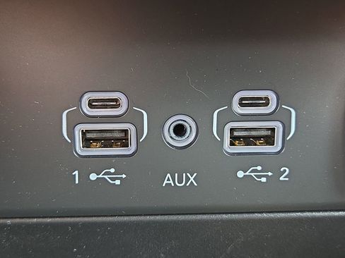 New 2025 Jeep Grand Cherokee Laredo X w/ Trailer Tow Package image 23