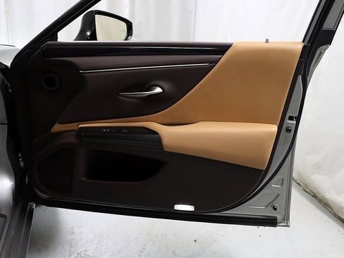 Used 2020 Lexus ES 350 w/ Premium Package image 30