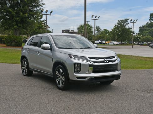 Used 2024 Mitsubishi Outlander Sport SE AWD/4WD image 6