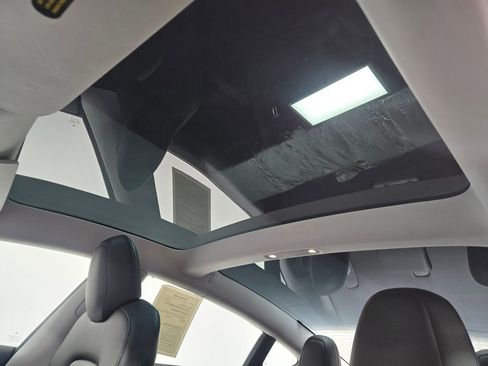 Used 2019 Tesla Model 3 Long Range AWD/4WD image 9