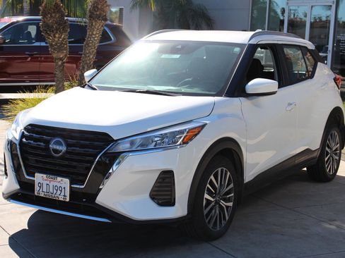 Used 2024 Nissan Kicks SV image 5