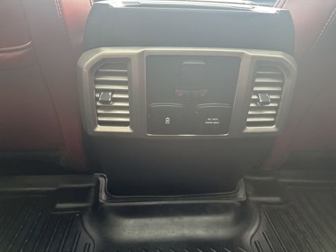 Used 2018 Ford F150 Platinum w/ Equipment Group 701A Luxury AWD/4WD image 23