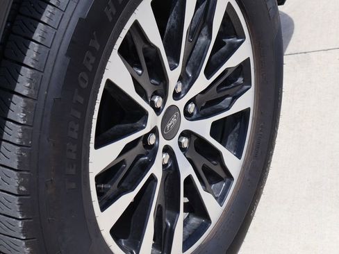Certified 2025 Ford Expedition Platinum AWD/4WD image 43