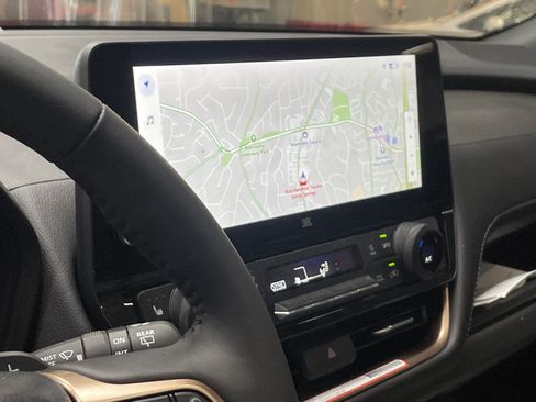 Used 2026 Toyota Grand Highlander AWD Hybrid image 10