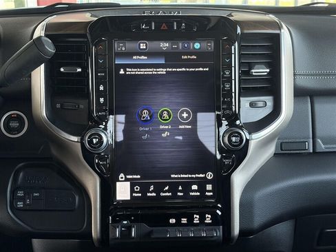 Used 2024 RAM 2500 Laramie w/ Safety Group AWD/4WD image 28
