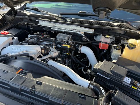 Used 2020 GMC Sierra 3500 Denali w/ Denali Ultimate Package image 36