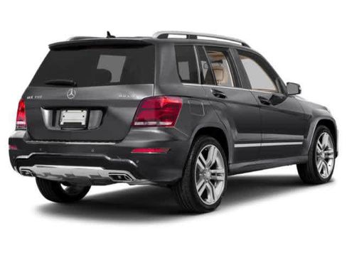 Used 2015 Mercedes-Benz GLK 350 4MATIC image 2
