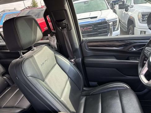 Used 2023 GMC Yukon XL Denali w/ Max Trailering Package image 13
