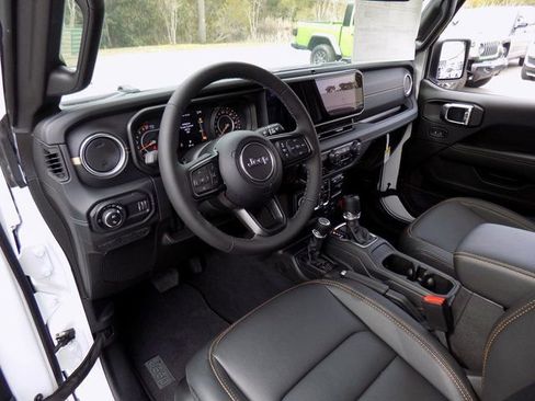 New 2026 Jeep Gladiator Sport AWD/4WD image 12