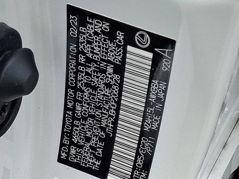 Used 2023 Lexus UX 250h AWD w/ Accessory Package (Z2) image 27