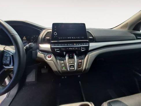 Certified 2025 Honda Odyssey EX-L image 11