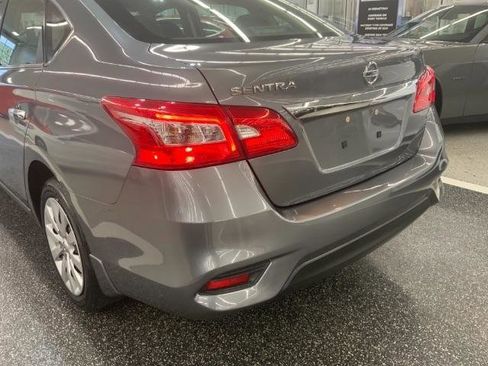 Used 2017 Nissan Sentra S image 36