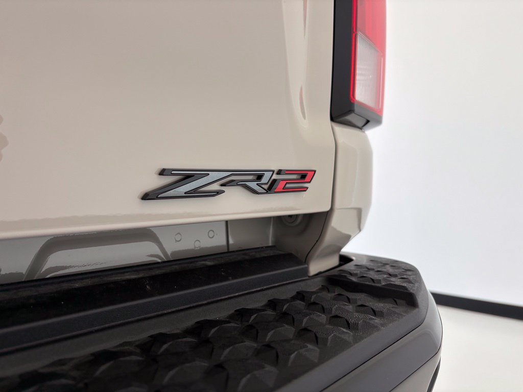 New 2026 Chevrolet Colorado ZR2 w/ Technology Package AWD/4WD image 27
