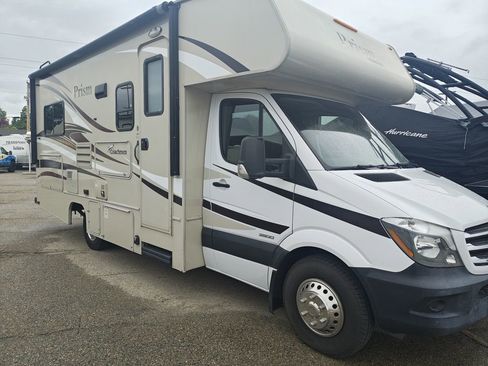 Used 2015 Mercedes-Benz Sprinter 3500 image 1