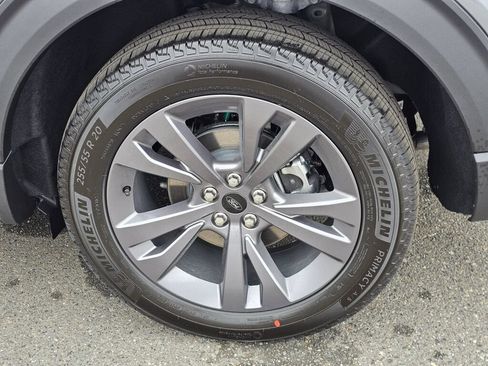 New 2026 Ford Explorer Active w/ Active Comfort Package AWD/4WD image 7