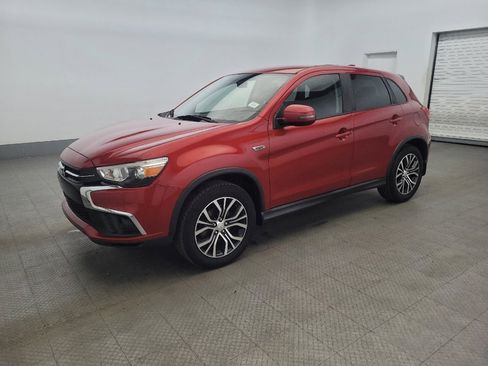 Used 2018 Mitsubishi Outlander Sport ES image 2