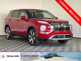 New 2025 Mitsubishi Outlander SE video 1