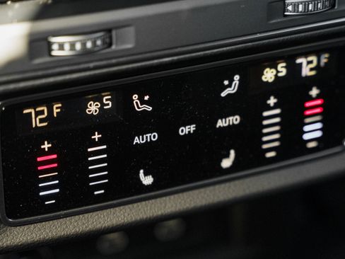 New 2026 Audi Q8 Premium Plus image 27