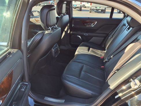 Used 2018 Lincoln Continental w/ Equipment Group 500A image 21