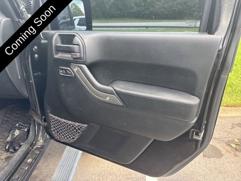 Used 2017 Jeep Wrangler Unlimited Sport AWD/4WD image 25