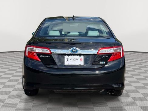 Used 2012 Toyota Camry XLE w/ Leather Pkg FWD image 6