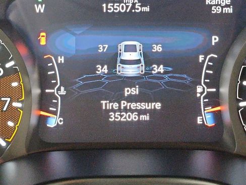 Used 2025 Jeep Compass Trailhawk AWD/4WD image 18