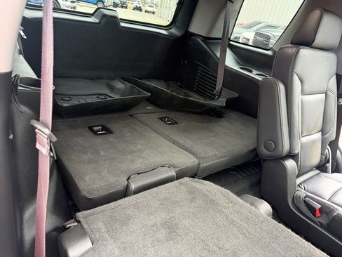 Used 2017 Chevrolet Tahoe LT w/ LT Signature Package image 21