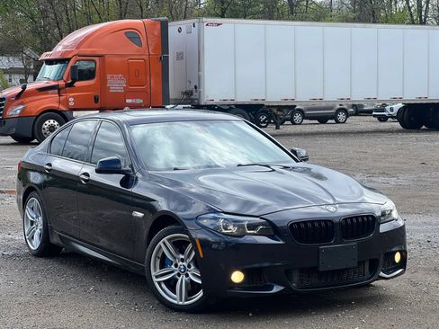 Used 2013 BMW 550i xDrive Sedan AWD/4WD image 8