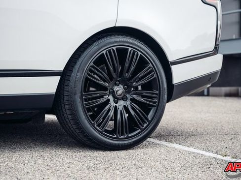 Used 2018 Land Rover Range Rover HSE image 38