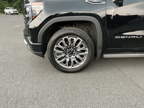 Used 2024 GMC Sierra 1500 Denali Ultimate AWD/4WD image 9