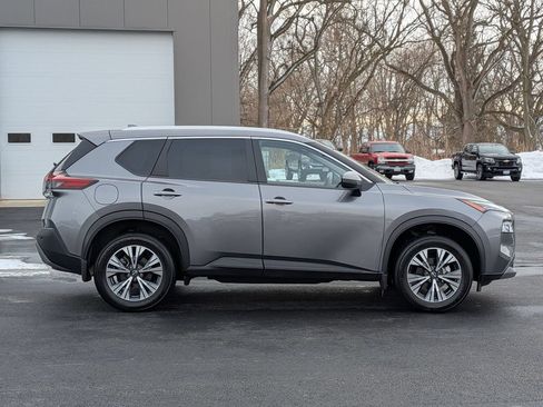 Used 2022 Nissan Rogue SV w/ SV Premium Package AWD/4WD image 8