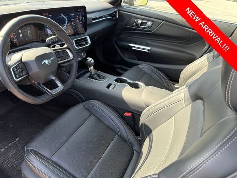 Used 2024 Ford Mustang GT Premium RWD image 7