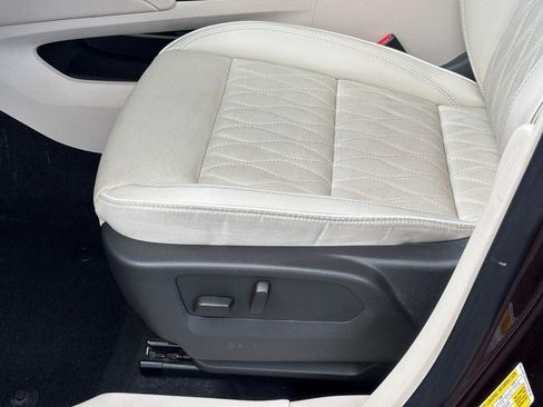 Used 2023 Buick Envision Avenir FWD image 15