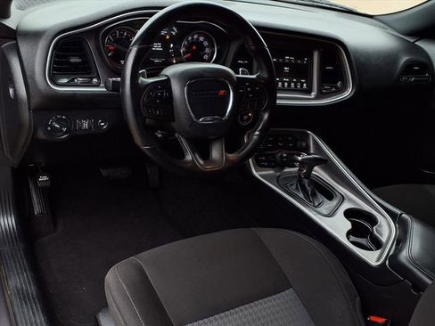 Used 2021 Dodge Challenger R/T image 9