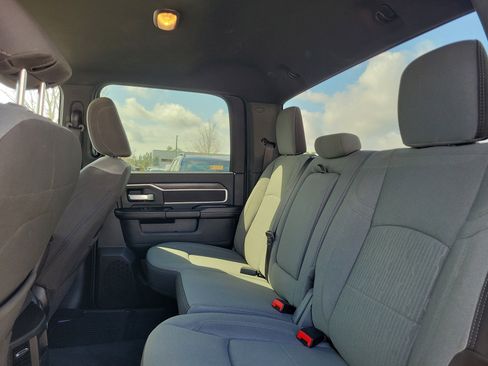 Used 2024 RAM 2500 Big Horn image 14