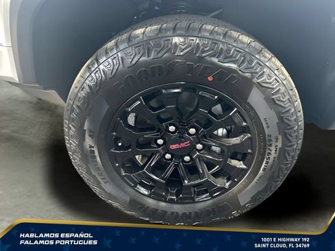 New 2026 GMC Canyon Elevation w/ Convenience Package RWD image 9