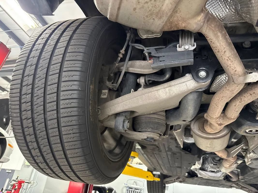 Used 2018 Porsche Macan Sport Edition AWD/4WD image 35