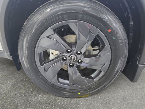 New 2026 Nissan Rogue SV w/ Cold Weather Package FWD image 30